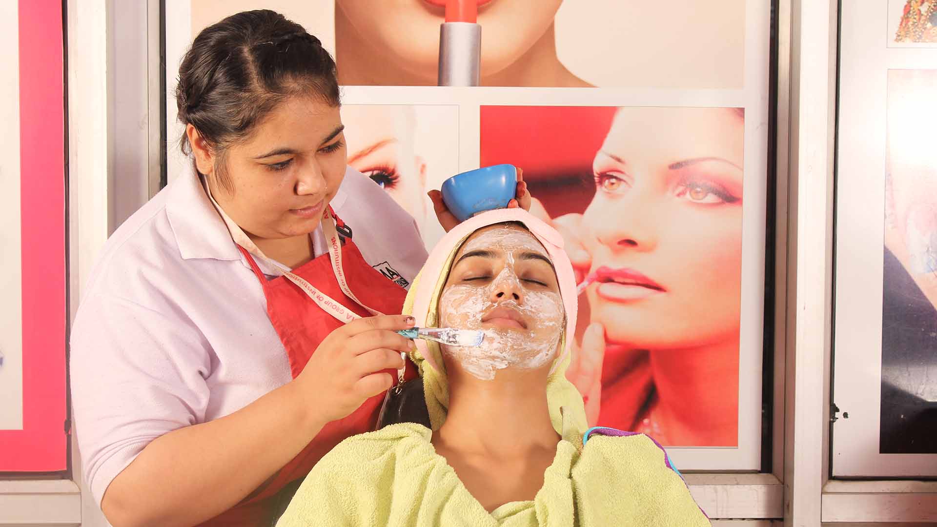 Beautician Courses in Phagwara Cooking Institute in Banga